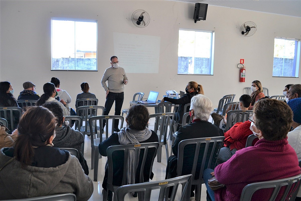 Encontro discute violência contra pessoa idosa