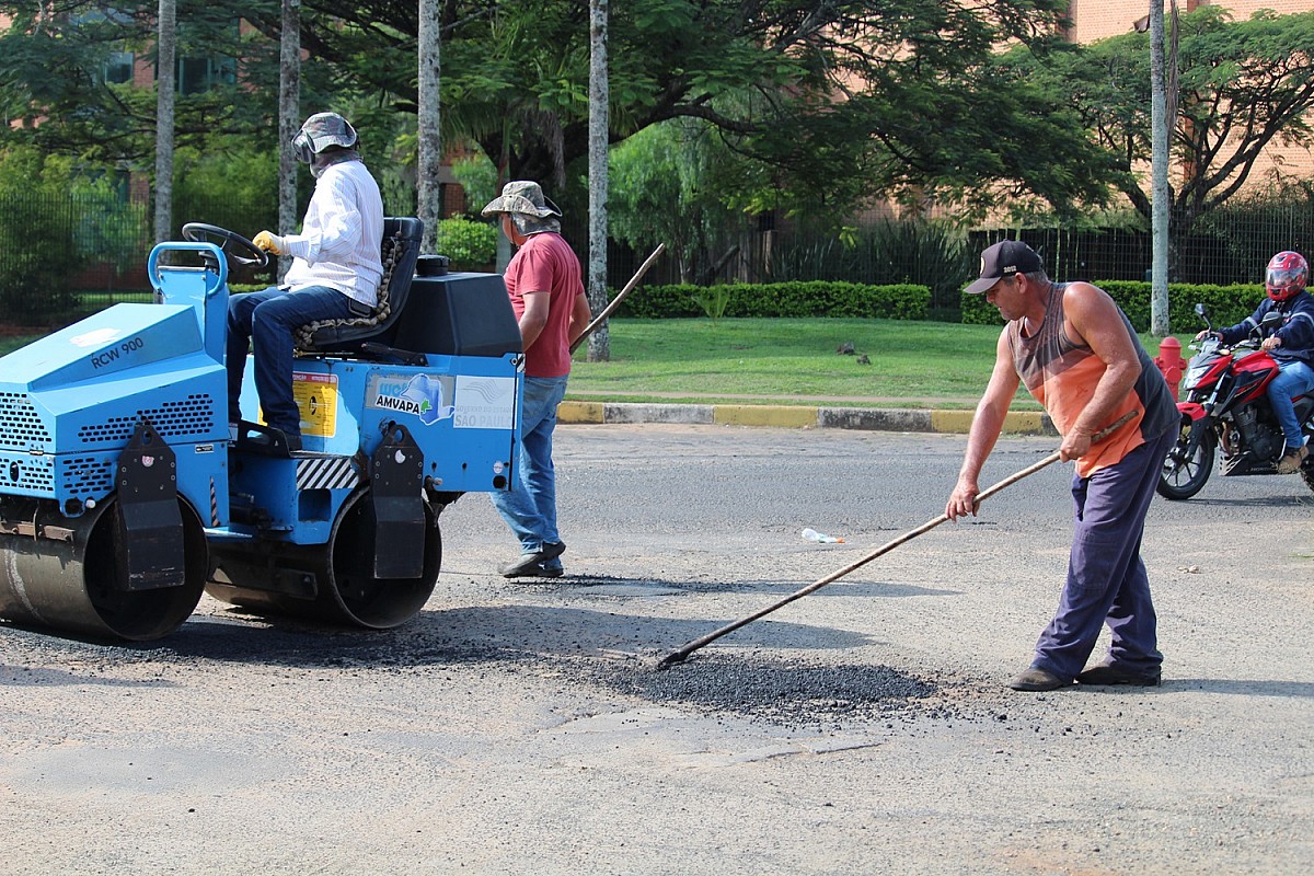 Prefeitura inicia operação tapa-buracos e leva melhorias a todos os bairros de Avaré