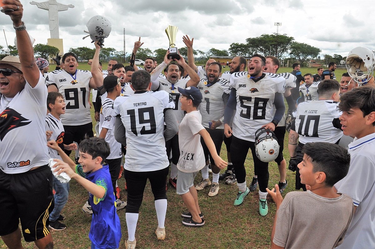 Avaré Lions vence campeonato regional de futebol americano