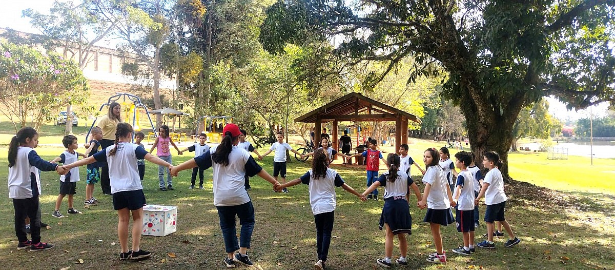 Rede Municipal de Ensino celebra importância do folclore