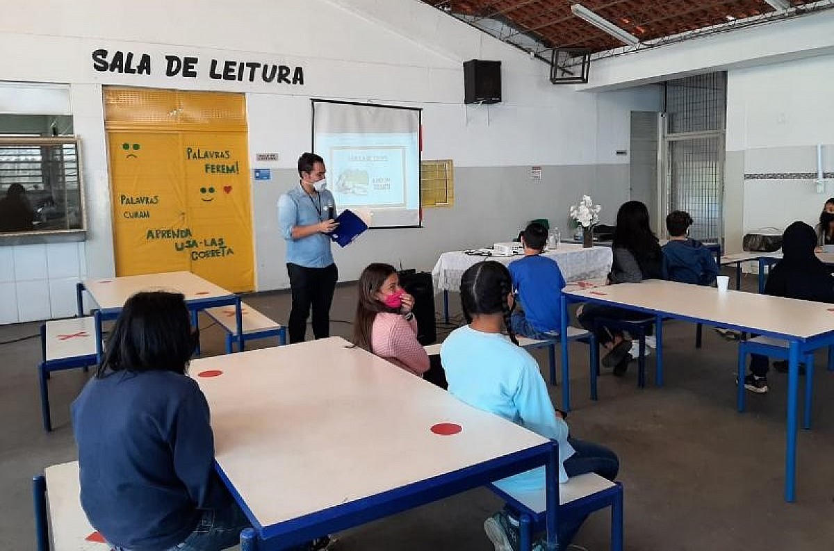 CRAS I ministra palestra sobre valorização da vida