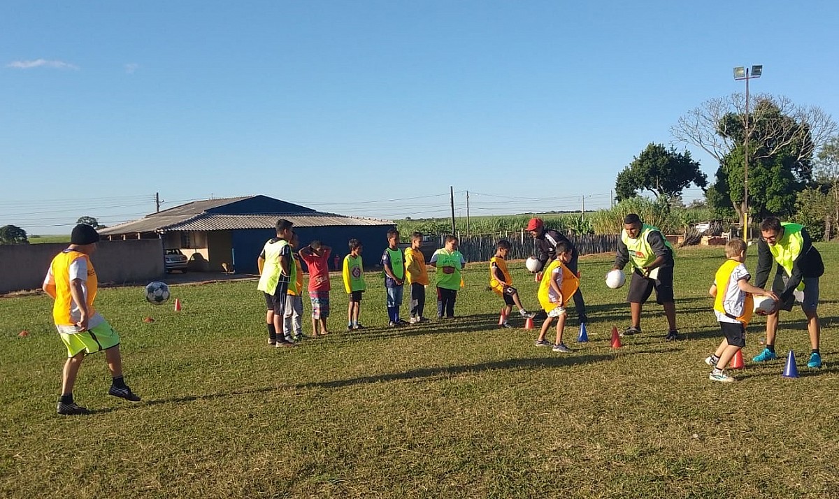 Escolinha de Futebol da Barra Grande inicia atividades