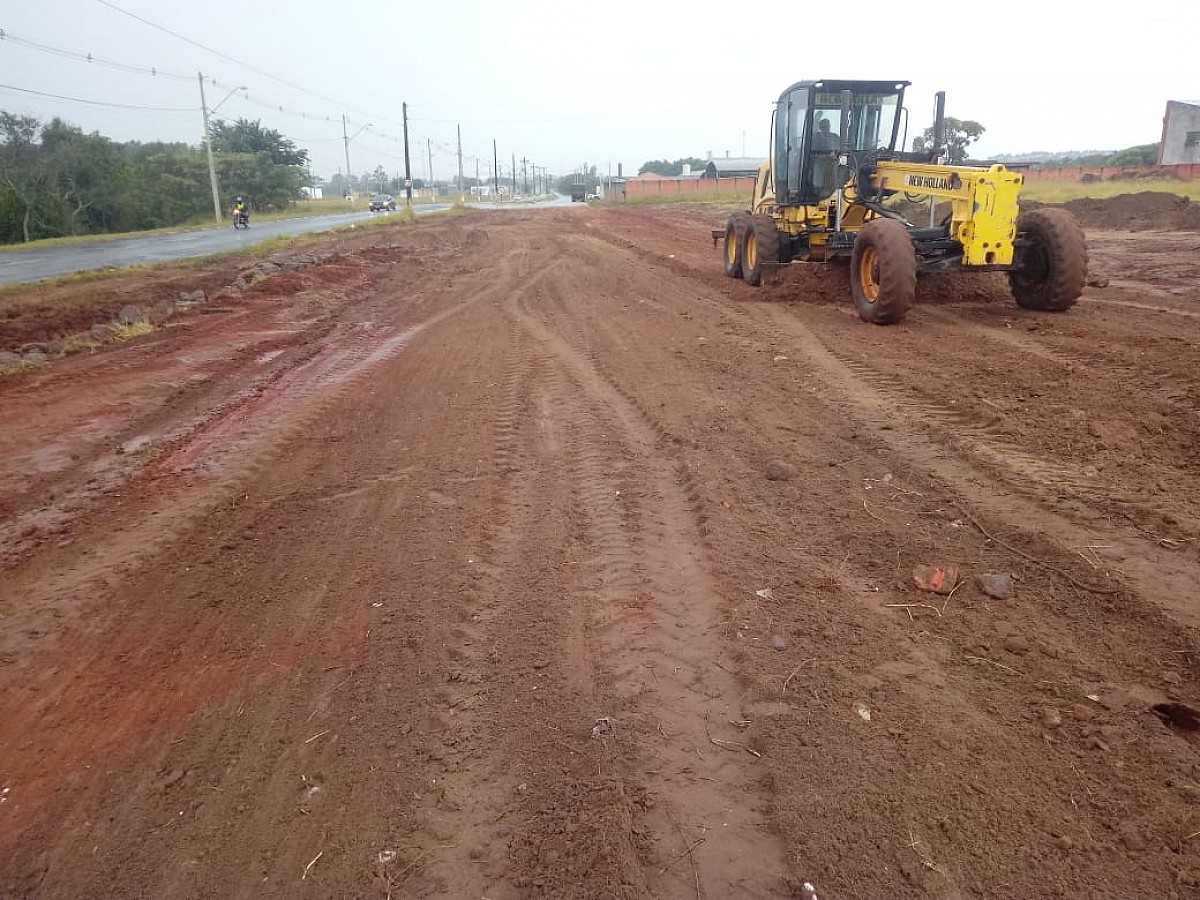 Prefeitura segue com rotina de manutenção na infraestrutura rural e urbana