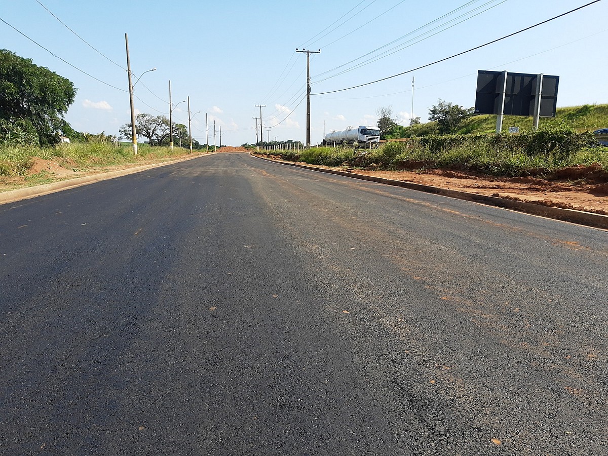 Prefeitura de Avaré conclui pavimentação da Avenida Cunha Bueno