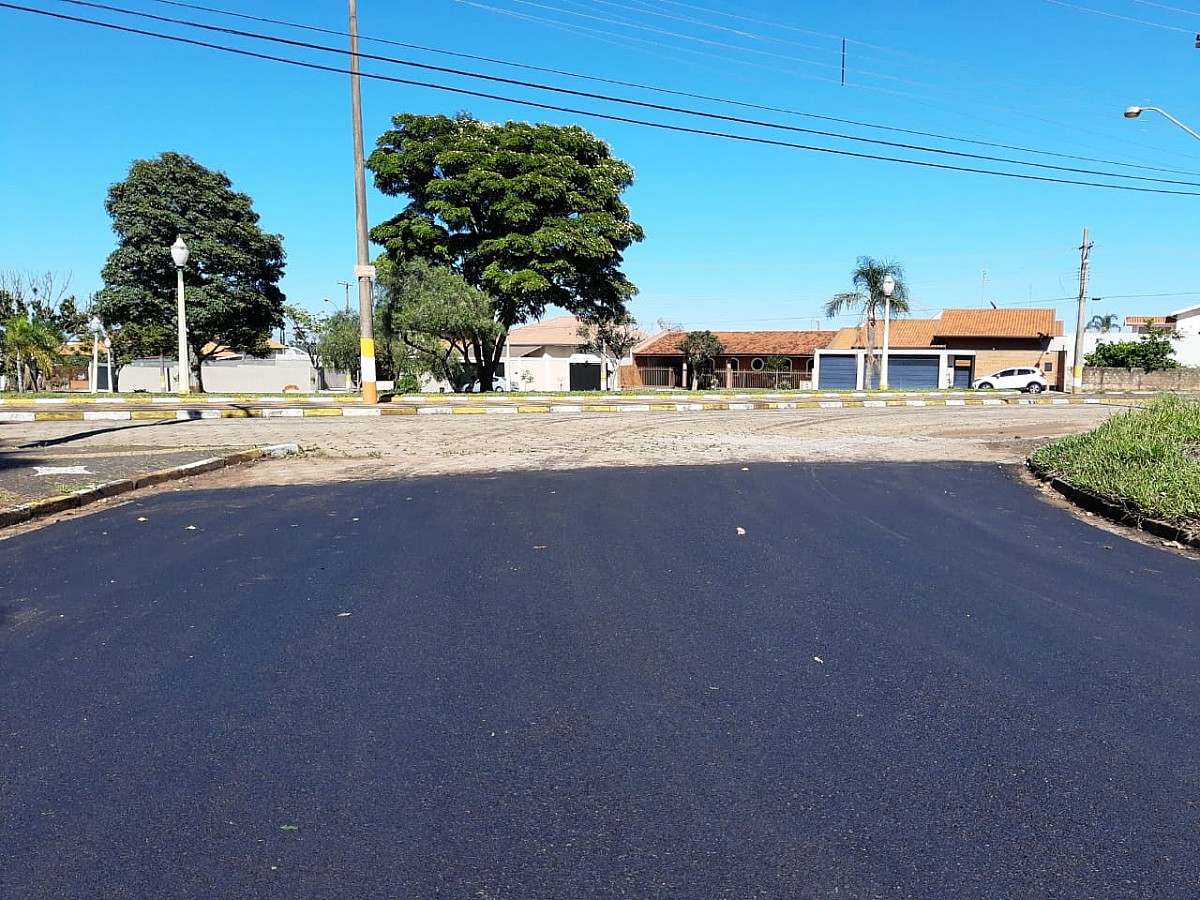 Recapeamento encerra obra em vias interligadas no Jardim Europa