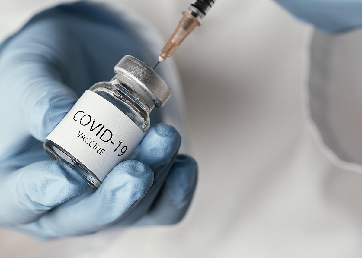 Postão volta a oferecer vacina contra a Covid até às 20 horas na próxima terça, 16