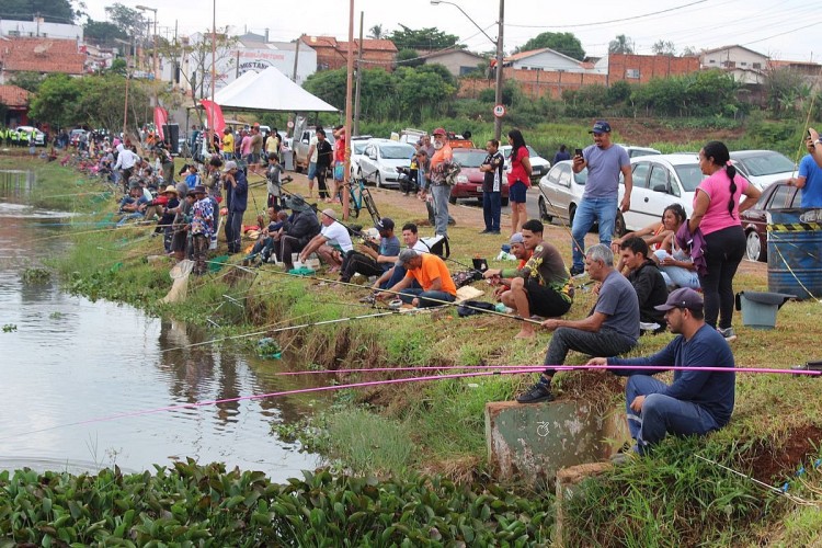 1ª Pesca Solidária de Páscoa reúne famílias, promove solidariedade e movimenta a Estância Turística de Avaré