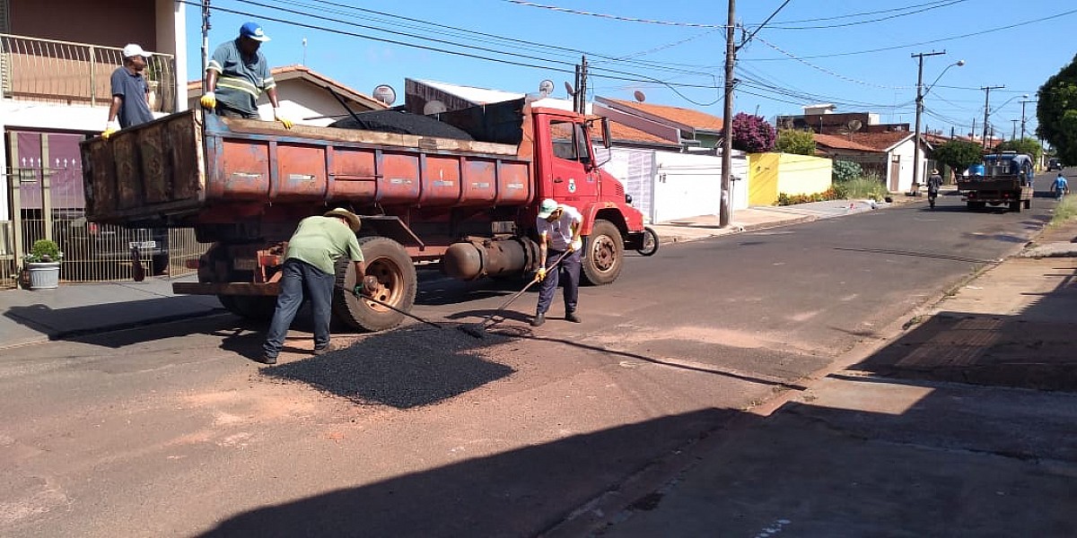 Prefeitura amplia Tapa Buraco e limpeza de margens