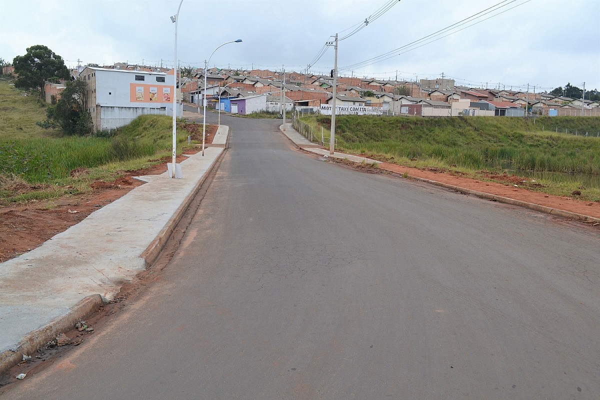 Calçada vai garantir mais segurança a moradores dos bairros Mário Bannwart e Paraíso