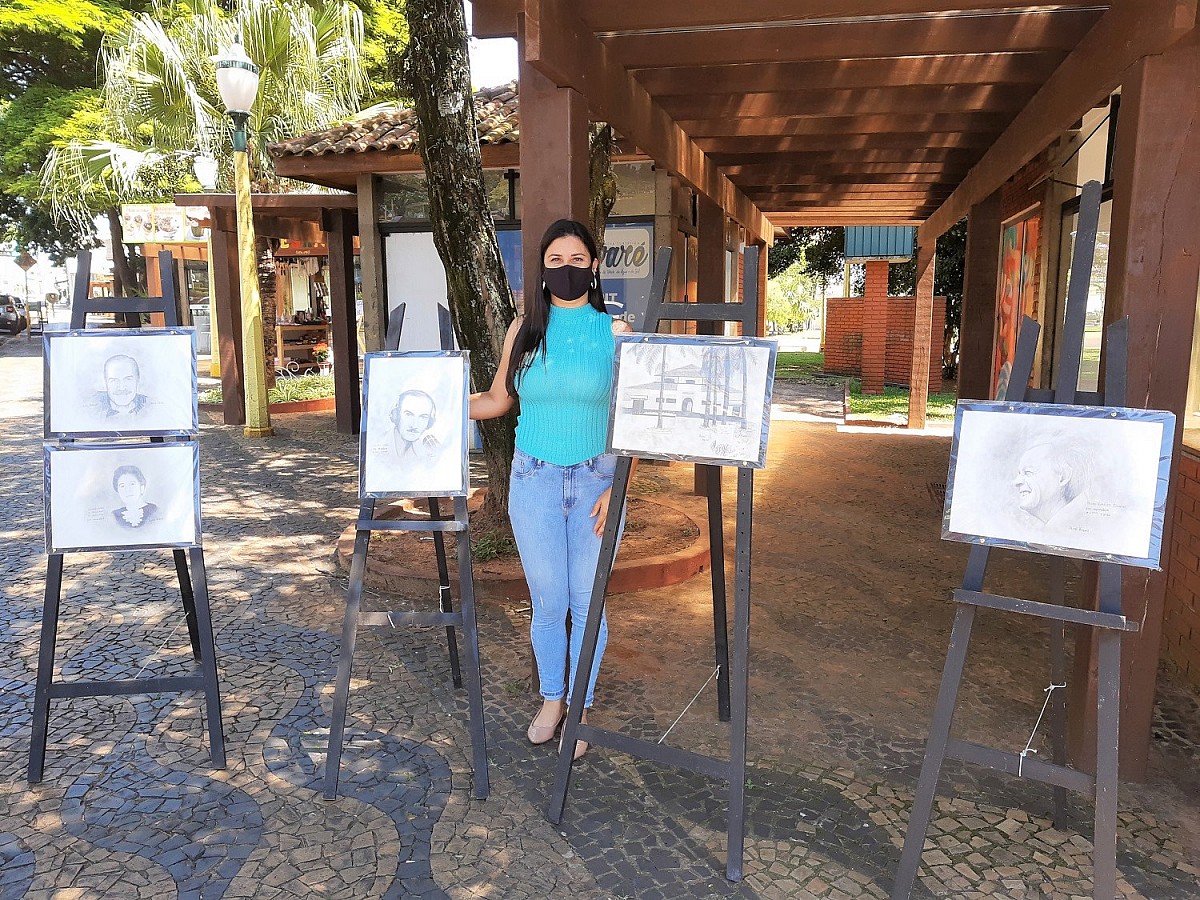 Exposição retrata personalidades e pontos turísticos de Avaré