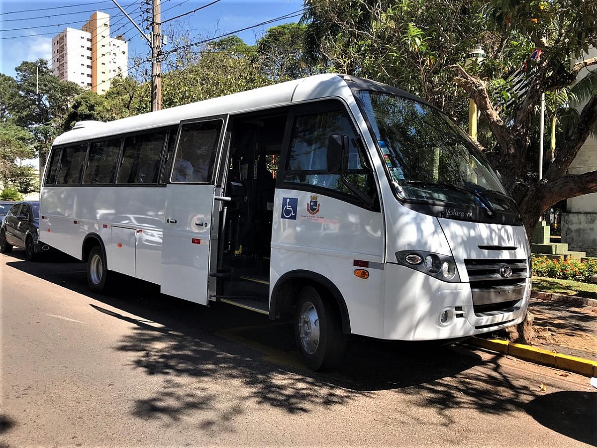 Prefeitura adquire novo micro-ônibus para Saúde