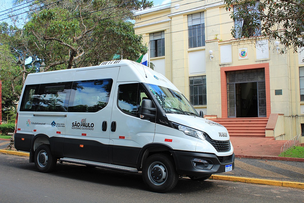 Van com acessibilidade é o mais novo item da Frota Municipal