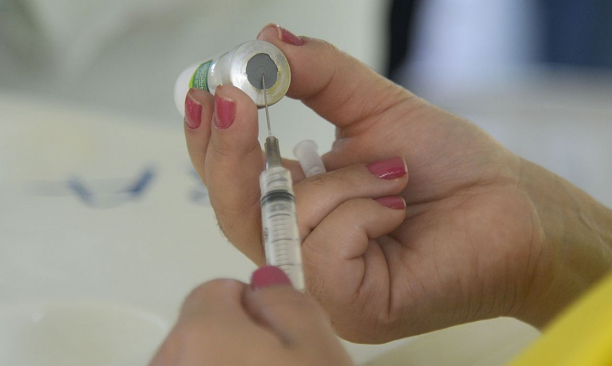 Dia D contra a gripe é cancelado e vacinação segue em escolas municipais