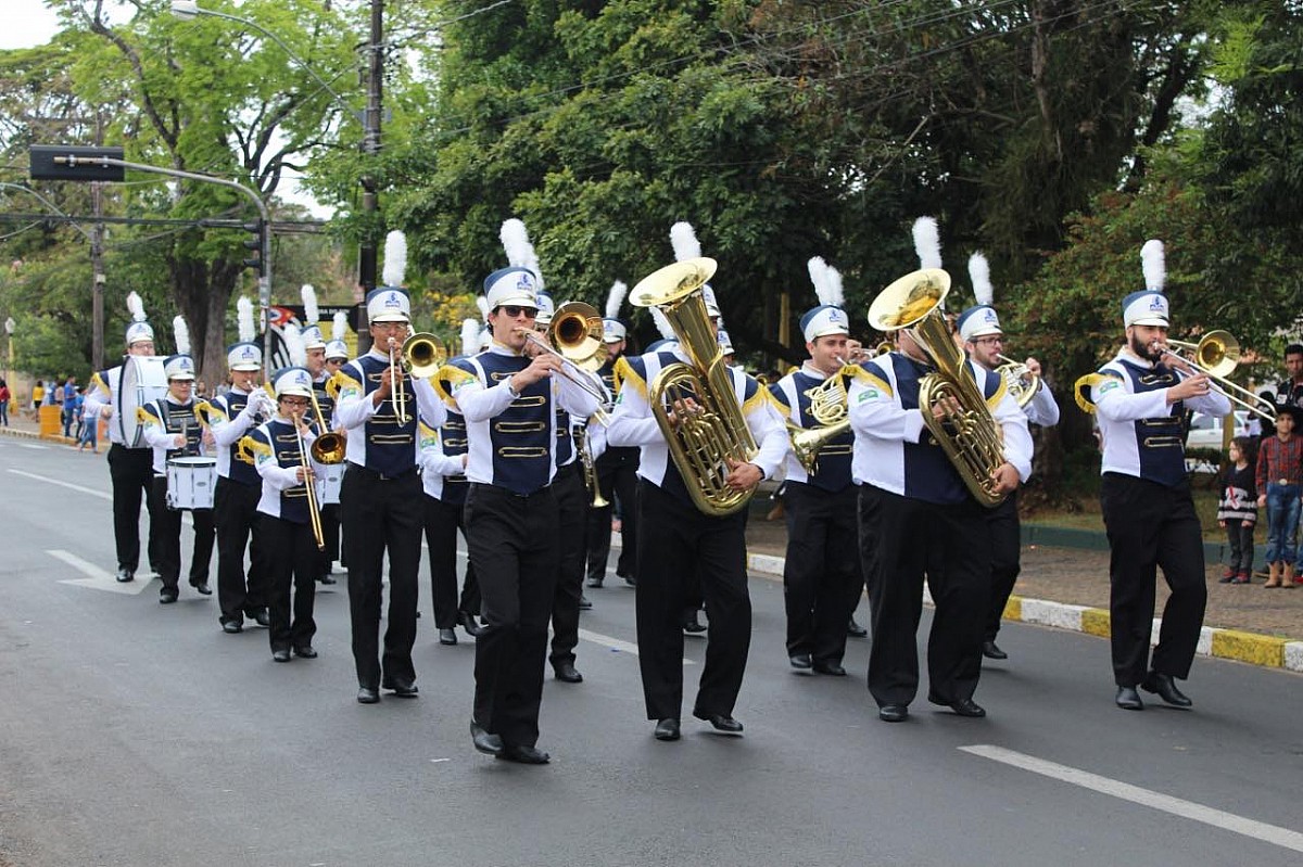 Banda Marcial estreou no desfile dos 157 anos de Avaré