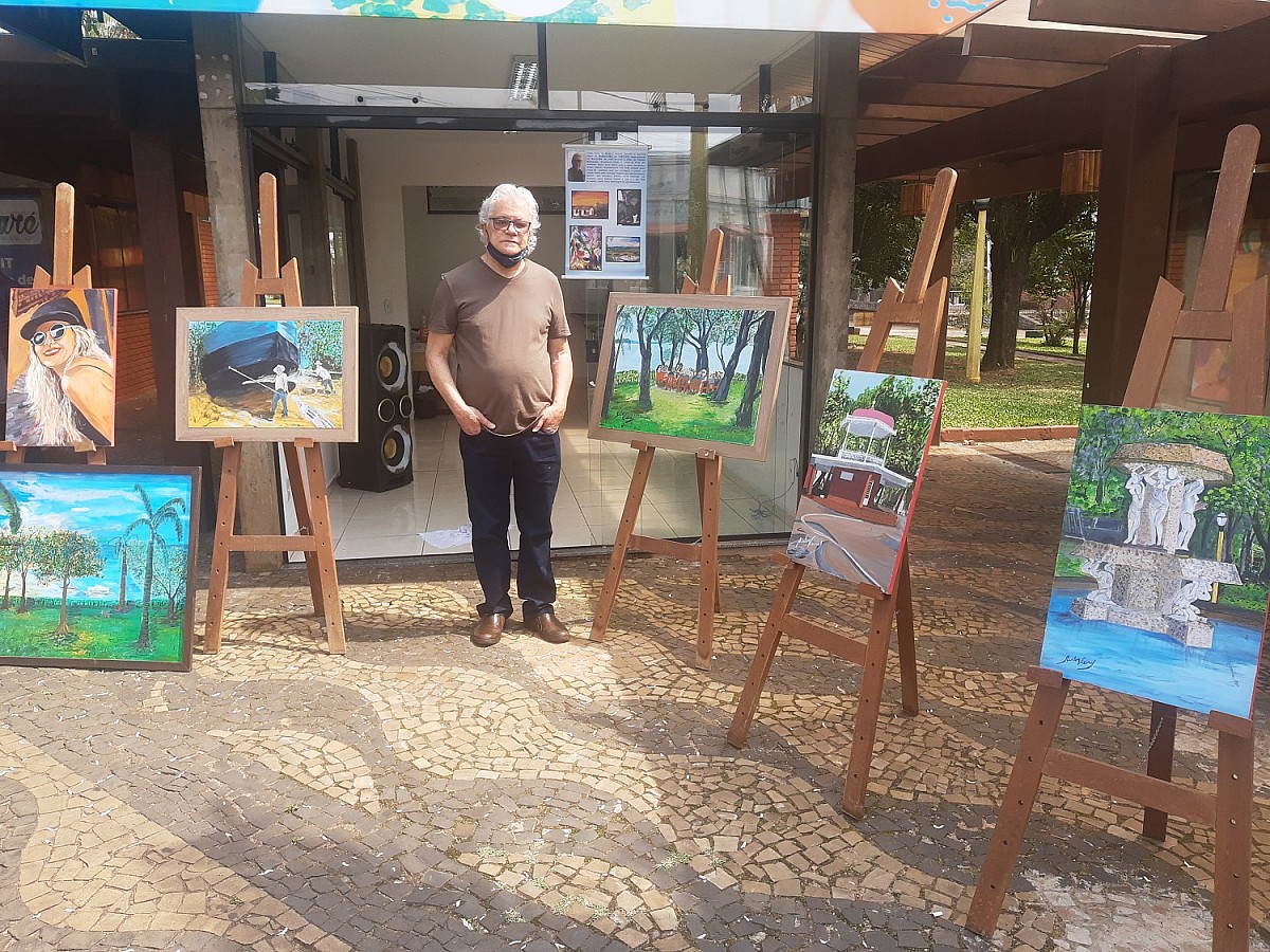 PIT inaugura exposição sobre monumentos de Avaré