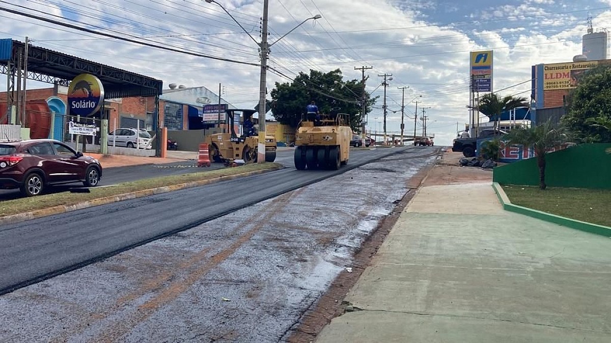 Avenida Joselyr de Moura Bastos ganha recapeamento