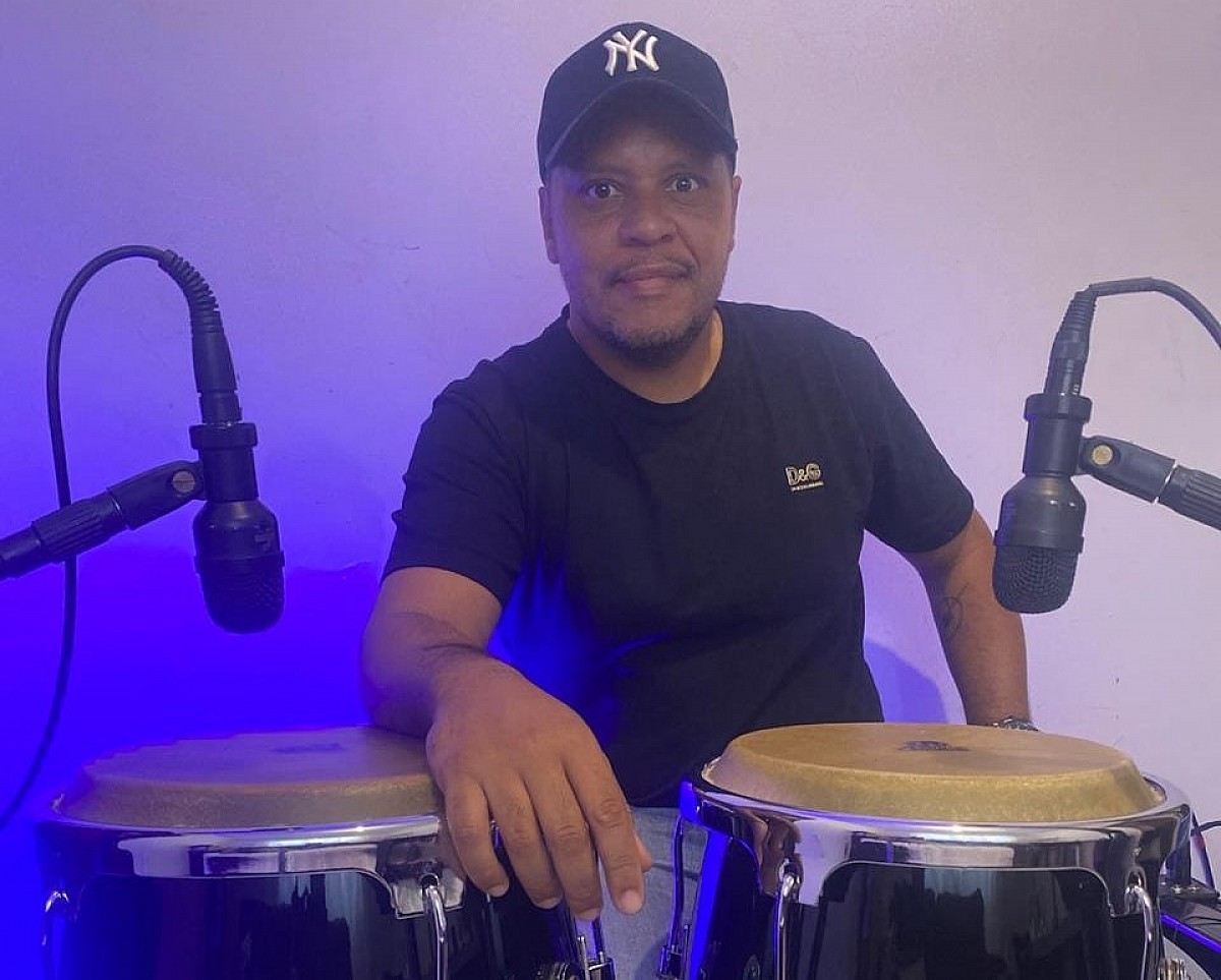 Percussionista Everton Aquino reúne artistas locais nesta terça, 17, no Centro Cultural