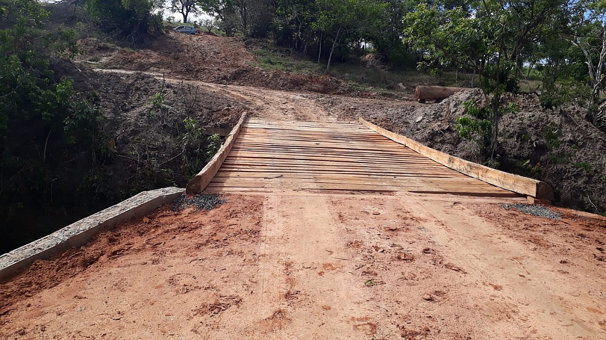 Prefeitura instala pontes de madeira na zona rural de Avaré