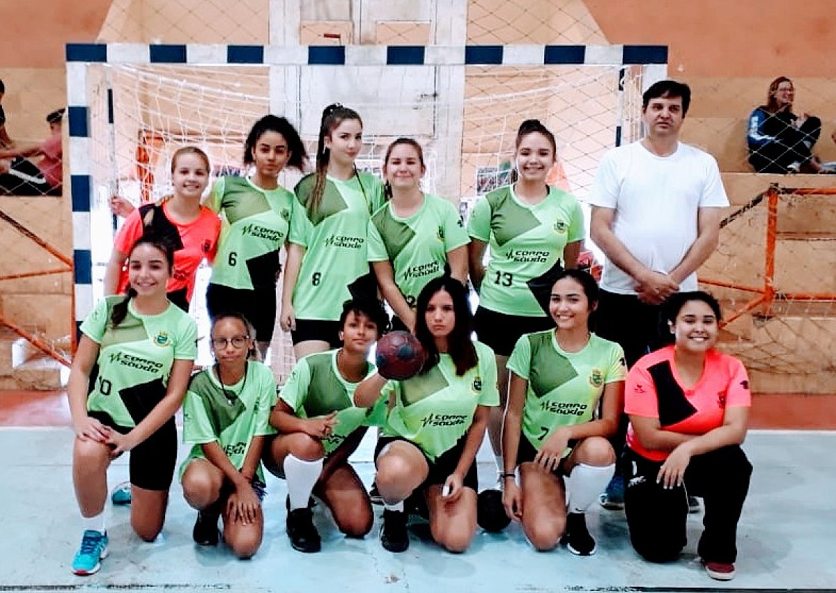 Handebol feminino vai à final da Liga Regional