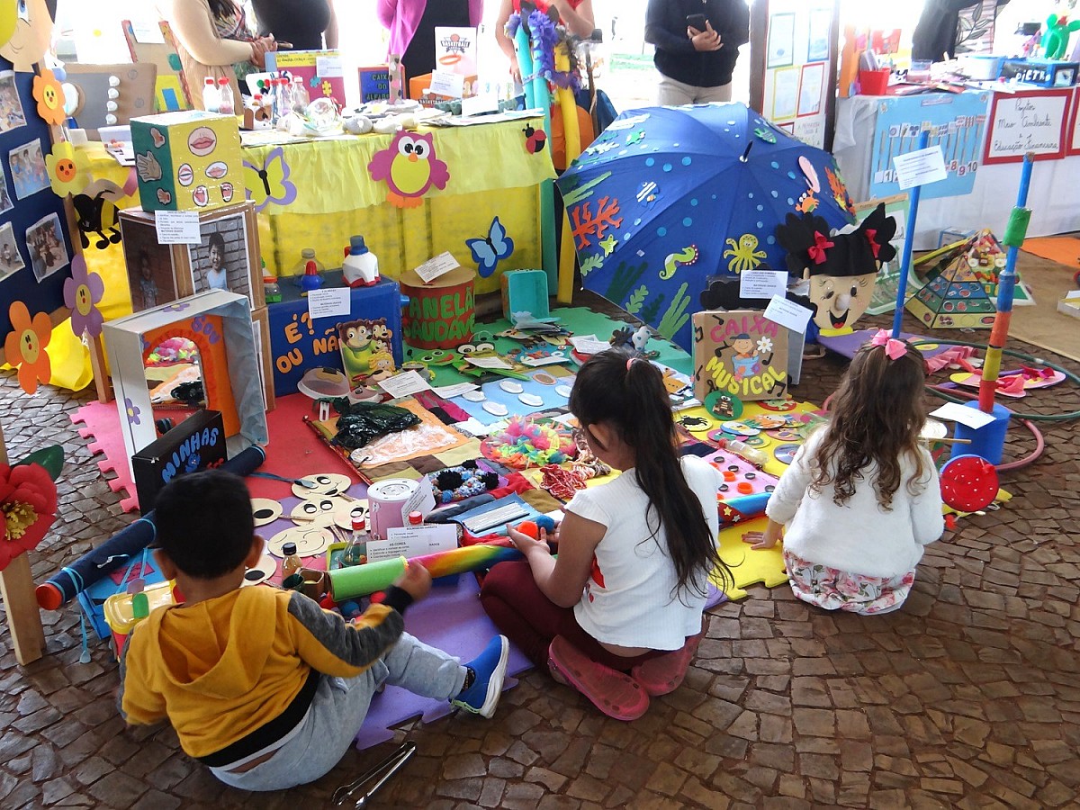 Mostra da Educação Infantil promove integração entre escola, família e população