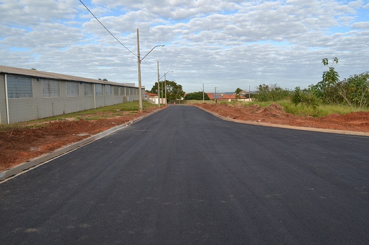 Pavimentação da Rua Albânia é concluída