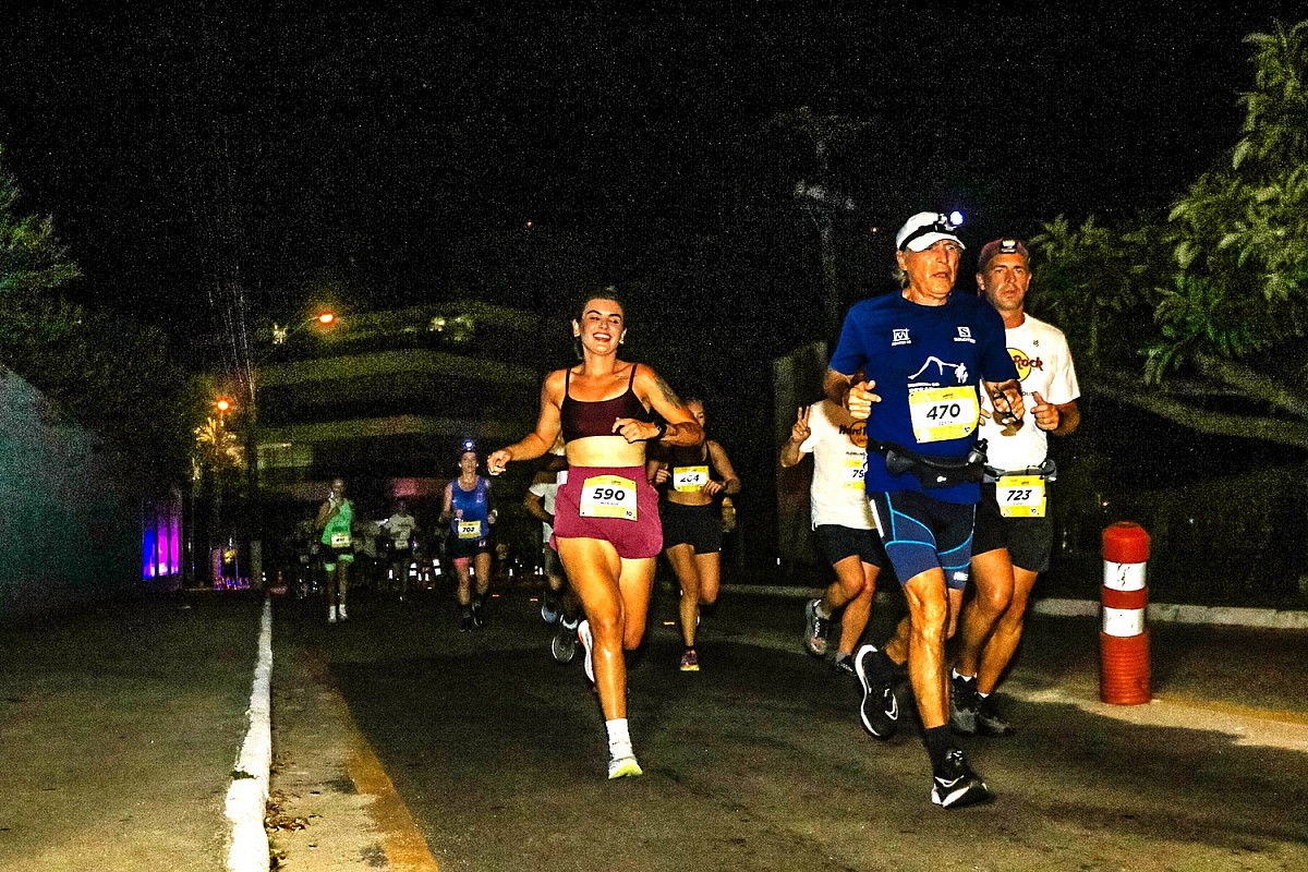 Competidor de Avaré é destaque em corrida noturna de Florianópolis