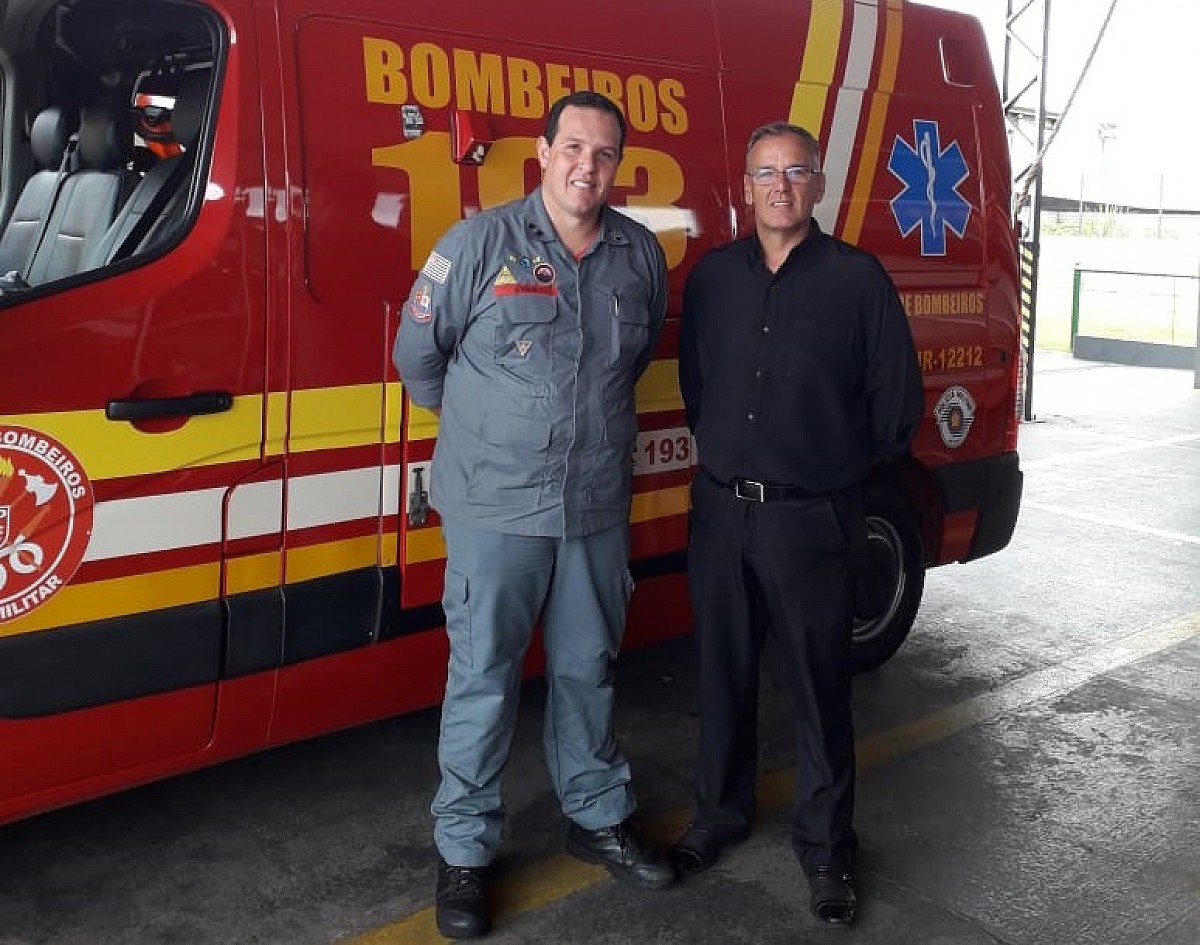 Turismo fecha parceria com Bombeiros para trabalho de guarda-vidas na represa