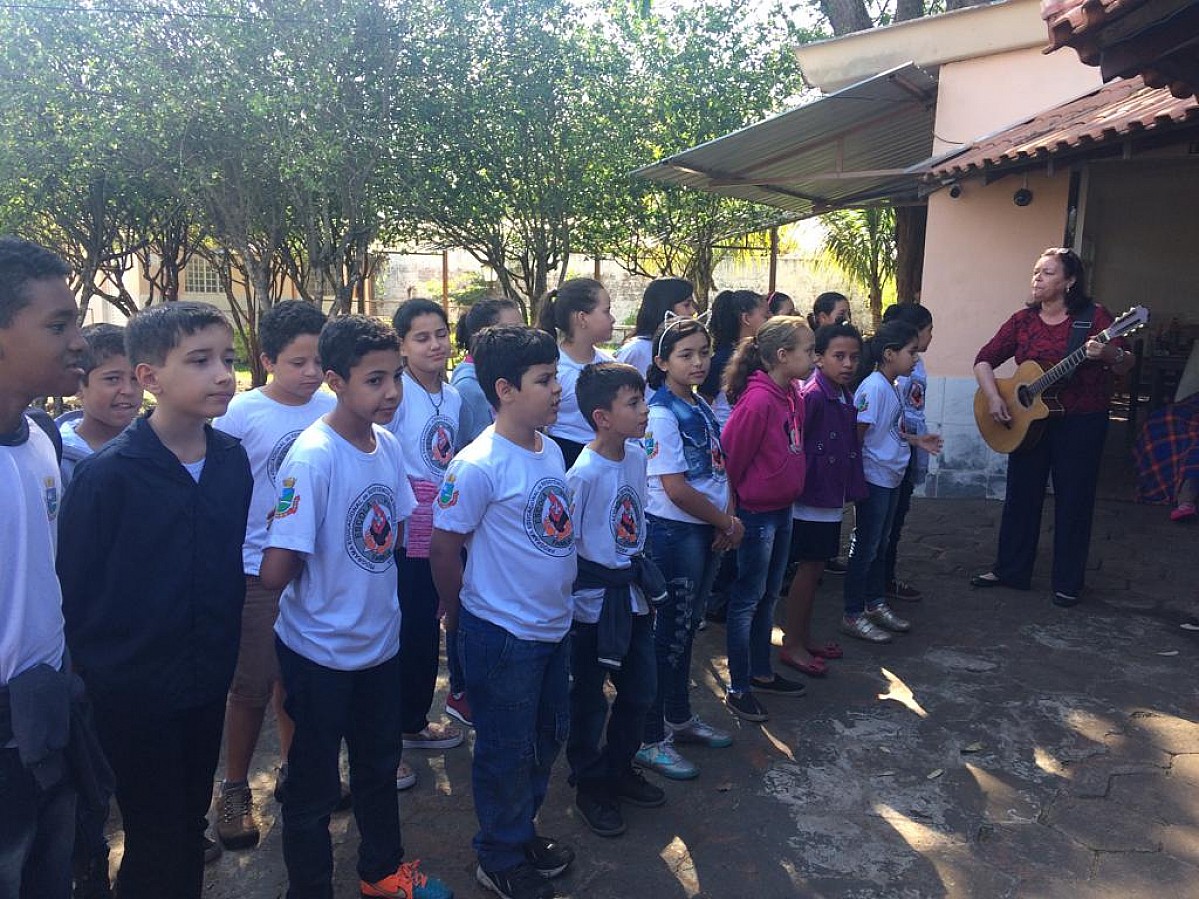 Educação encerra a Campanha Lacre Solidário