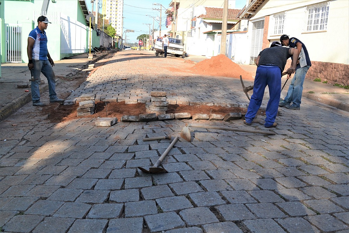 Rua Pará passa por intervenção