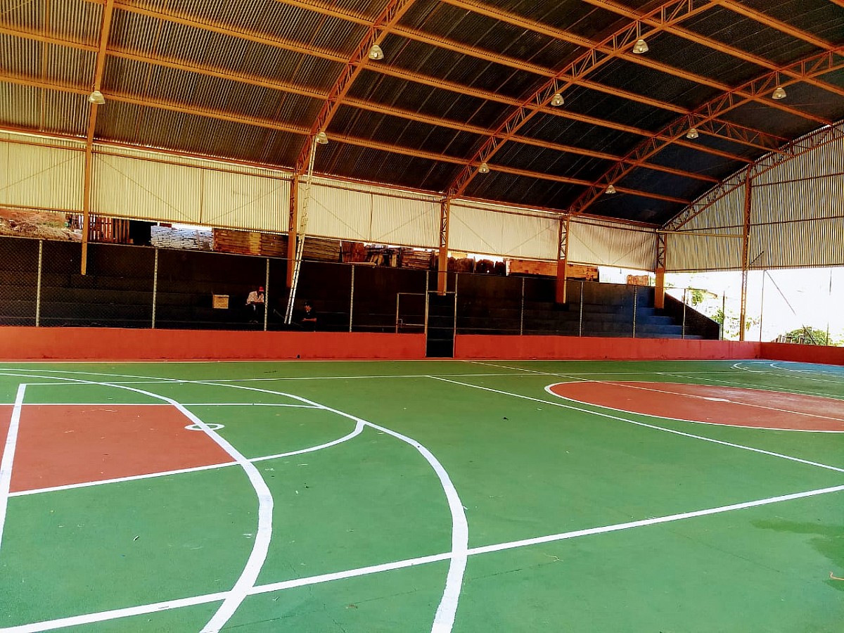 Escolinhas de futsal e handebol iniciam atividades na Vila Esperança