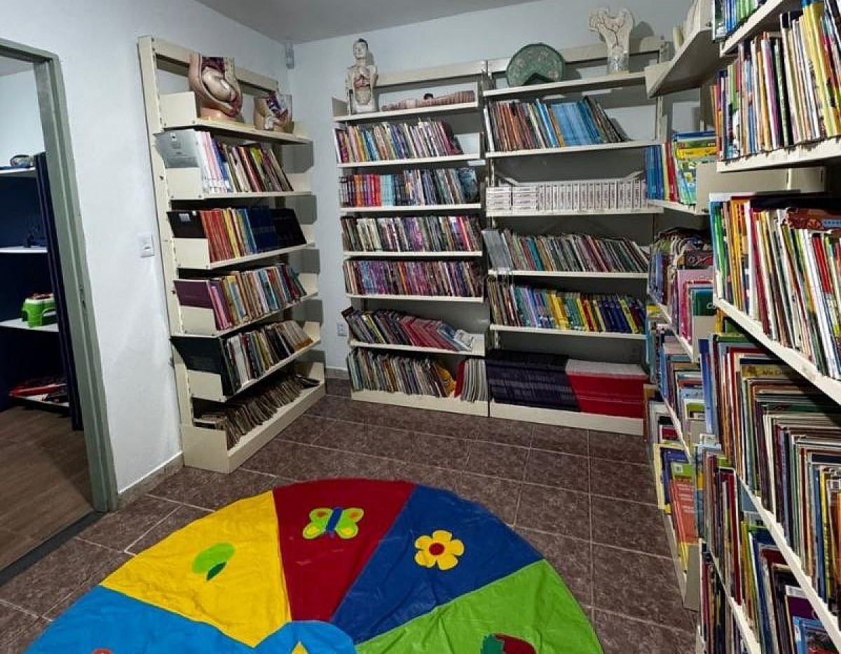 Escola municipal inaugura Casa da Leitura que homenageia aluna