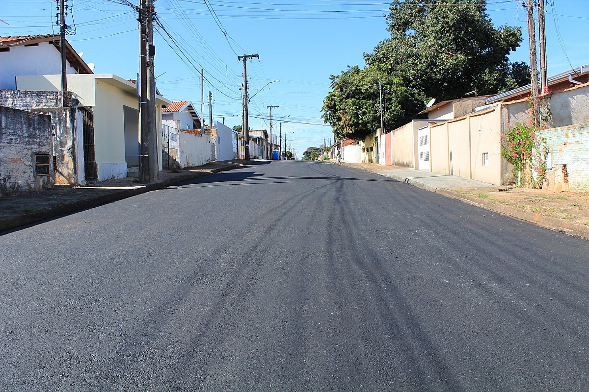 Rua do Calvário, no Jardim Vera Cruz, é integralmente recapeada