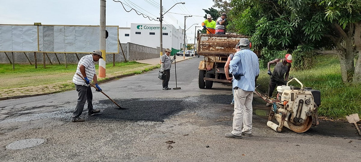 Bairros de Avaré recebem mais uma etapa da operação tapa-buraco