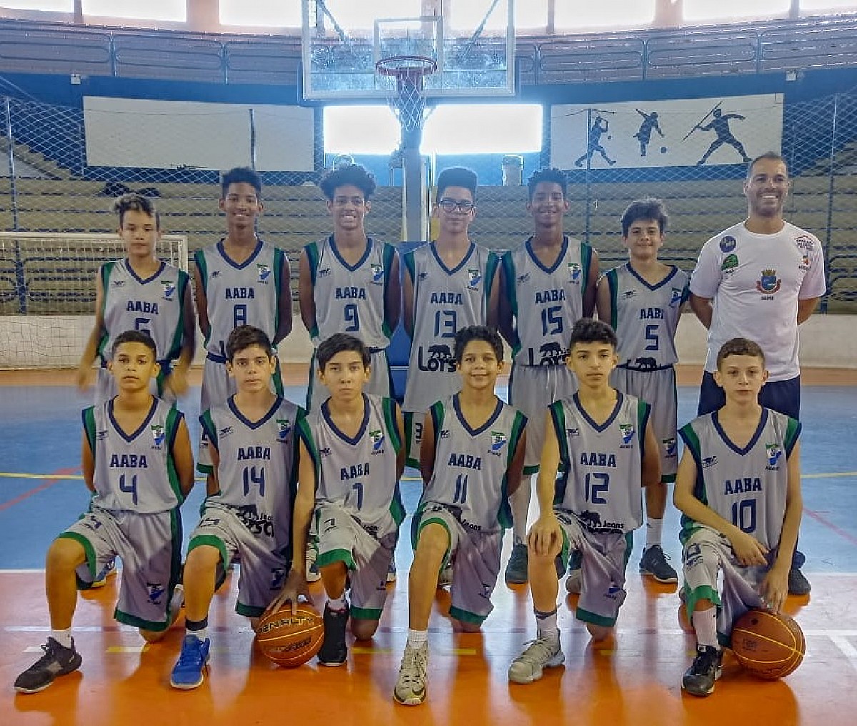 Basquete vence três jogos em competição paulista