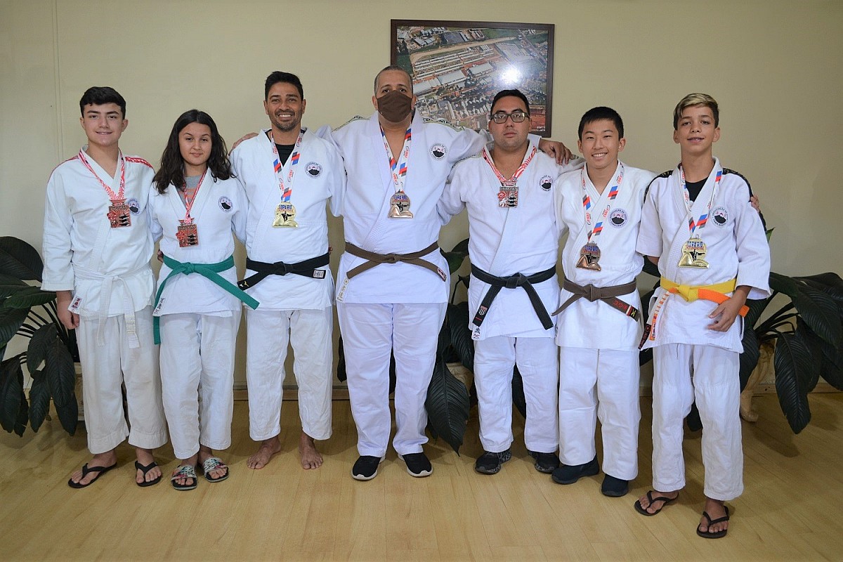 Atletas de Avaré conquistam medalhas em competições de judô