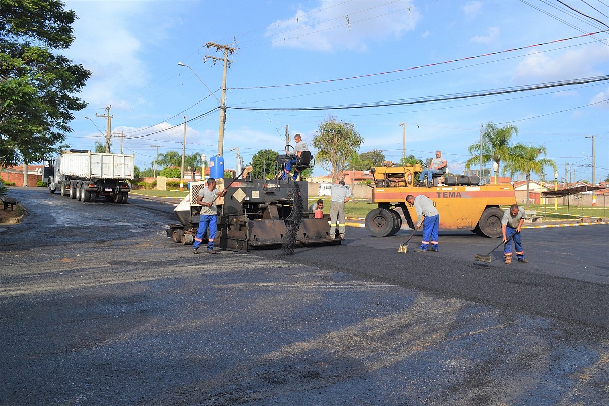 Prefeitura de Avaré promove recapeamento em ruas do Bairro Camargo