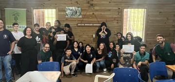 Atividade educativa sobre povos nativos reúne alunos no Horto Florestal