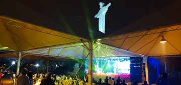 Show no Cristo Redentor encerra evento em alusão ao Outubro Rosa