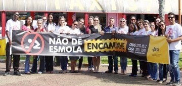 Campanha “Não dê esmola, encaminhe”