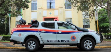 Caminhonete equipada com tanque de água vai reforçar trabalho da Defesa Civil