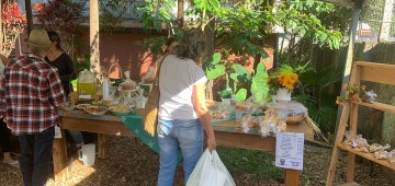 Feira inaugura café que oferece alimentos orgânicos