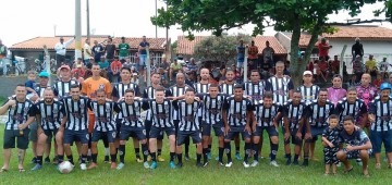 Vila Martins vence torneio no campo do Fluminense