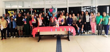 Celebração de Páscoa emociona pacientes no CAPS II com entrega de ovos