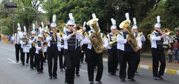 Banda Marcial estreou no desfile dos 157 anos de Avaré