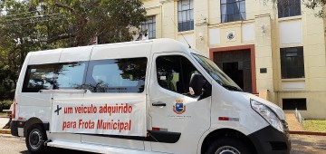 Prefeitura de Avaré adquire nova van para a Educação