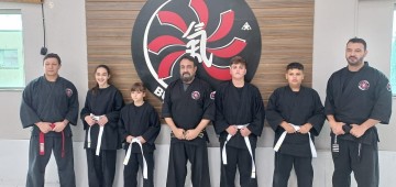 Jovens de Avaré são destaque em graduação de hapkido