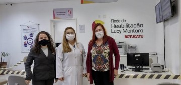 Técnicas visitam centro de reabilitação que atende pacientes de Avaré