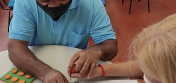 Município oferece reabilitação para pessoas com cegueira