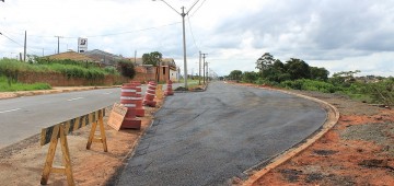 Pavimentação da segunda faixa da Avenida Cunha Bueno é concluída