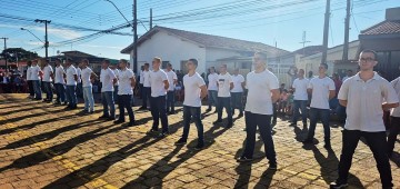 Início das atividades no Tiro de Guerra: jovens atiradores iniciam jornada de formação militar